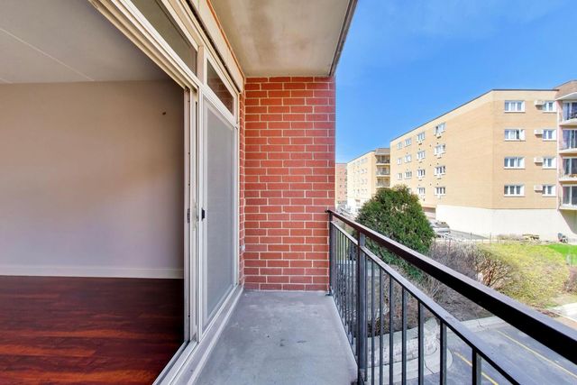 1670 Mill Street 207, Des Plaines, IL 60016