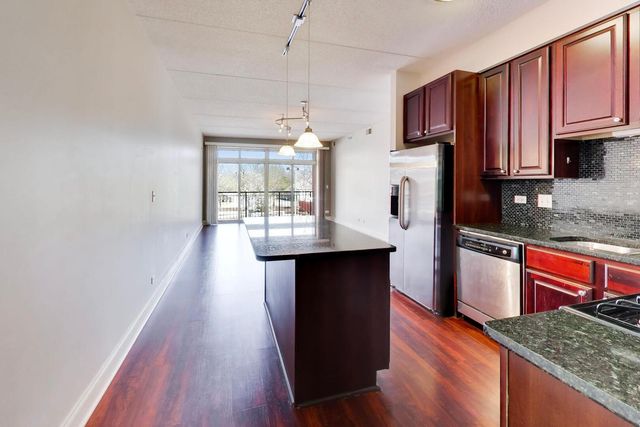 1670 Mill Street 207, Des Plaines, IL 60016