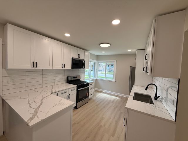 5321 S Kostner Avenue, Chicago, IL 60632