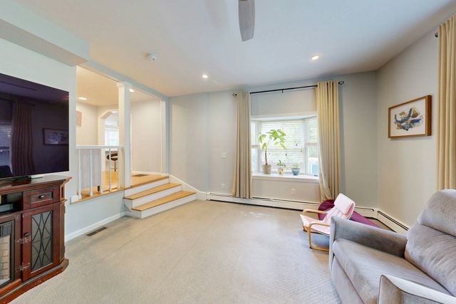 93 Ames St, Quincy, MA 02169