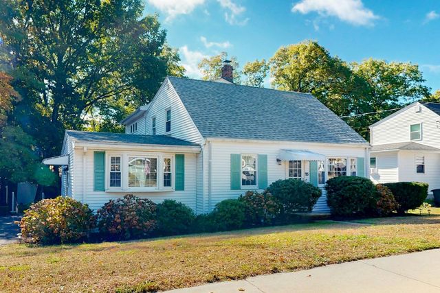 93 Ames St, Quincy, MA 02169