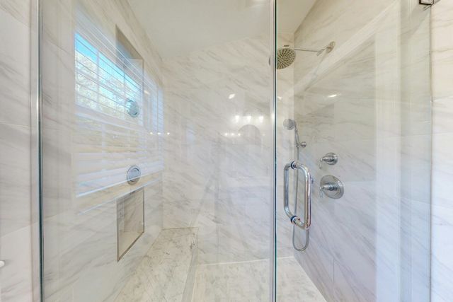 93 Ames St, Quincy, MA 02169