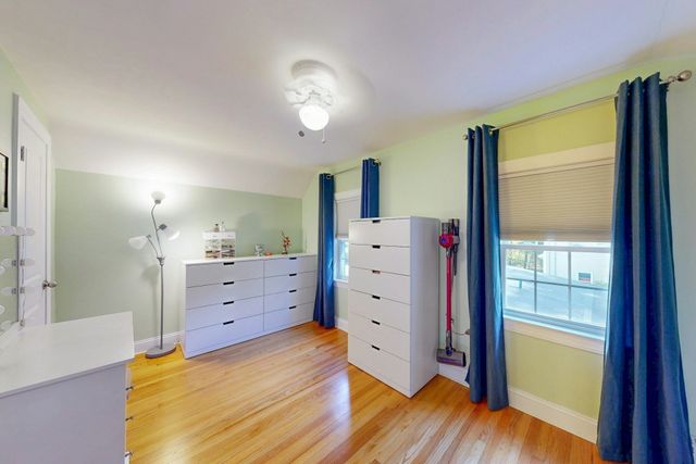 93 Ames St, Quincy, MA 02169