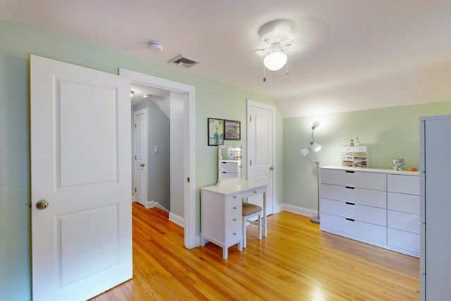 93 Ames St, Quincy, MA 02169
