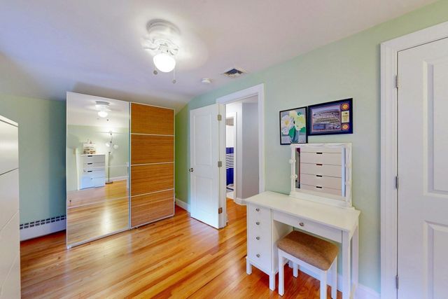 93 Ames St, Quincy, MA 02169