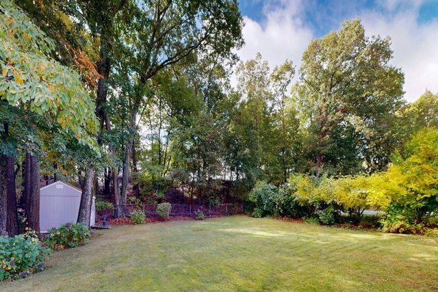 93 Ames St, Quincy, MA 02169
