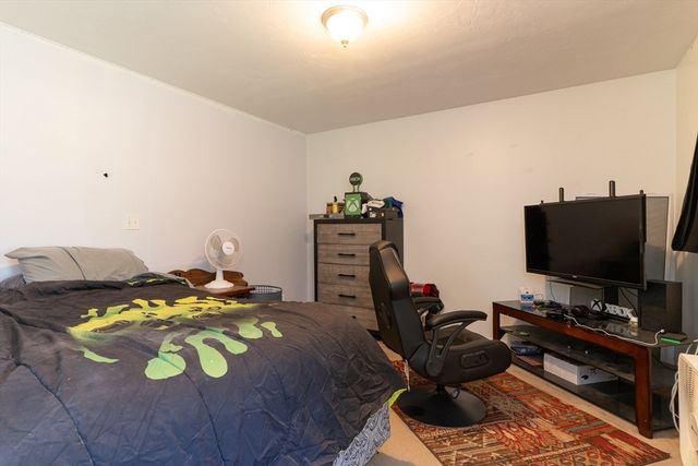 632 Southbridge Road, Warren, MA 01083