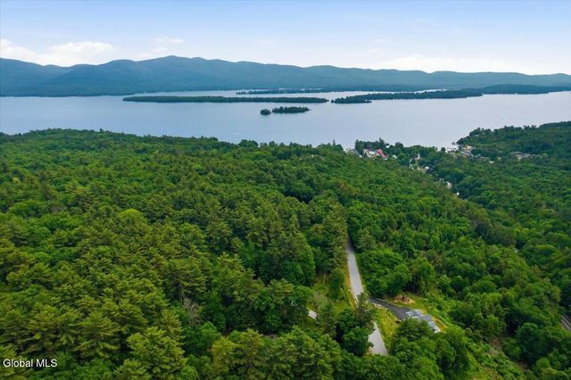 47 Olde Coach Road, Lake George, NY 12824