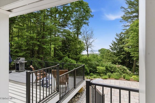 47 Olde Coach Road, Lake George, NY 12824