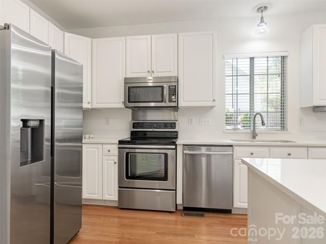 6534 Summertree Lane, Charlotte, NC 28270
