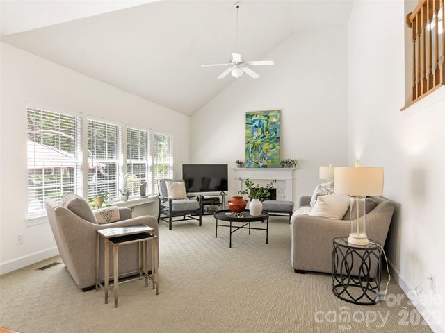 6534 Summertree Lane, Charlotte, NC 28270