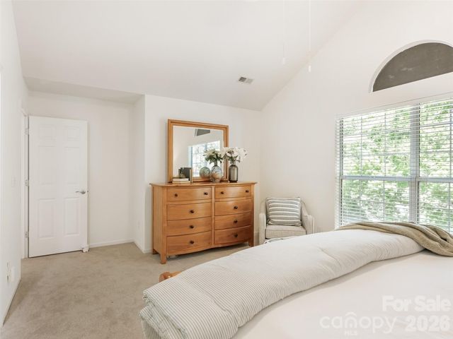 6534 Summertree Lane, Charlotte, NC 28270