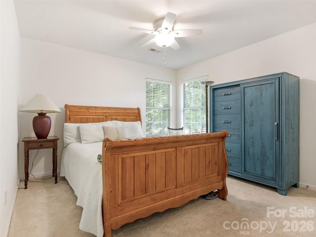 6534 Summertree Lane, Charlotte, NC 28270