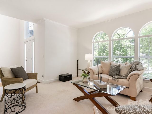 6534 Summertree Lane, Charlotte, NC 28270