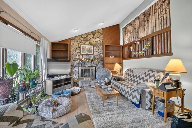 3821 Southlawn Road, Cedar Falls, IA 50613