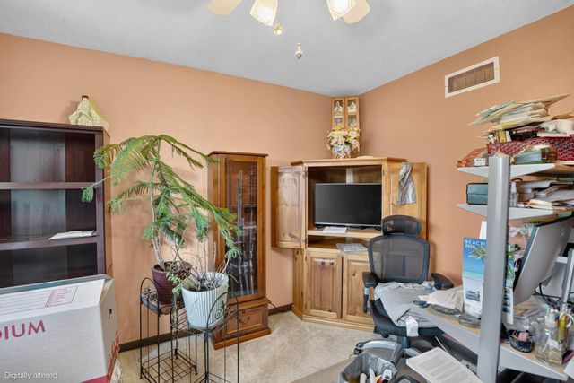 3821 Southlawn Road, Cedar Falls, IA 50613