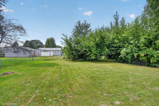 3821 Southlawn Road, Cedar Falls, IA 50613