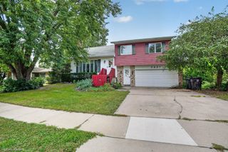 3821 Southlawn Road, Cedar Falls, IA 50613