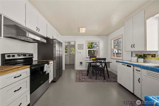 815 119th Street S, Tacoma, WA 98444