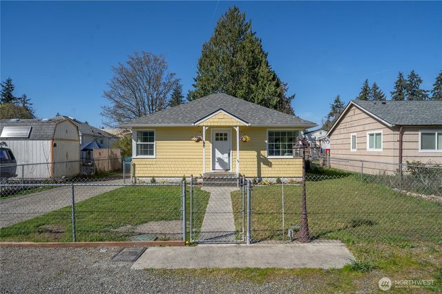 815 119th Street S, Tacoma, WA 98444