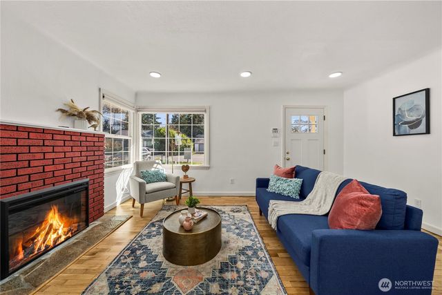 815 119th Street S, Tacoma, WA 98444