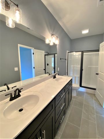 1204 Villa Cir, Lebanon, TN 37090