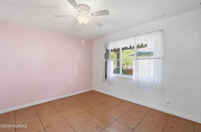 246 S Paseo Pena, Green Valley, AZ 85614