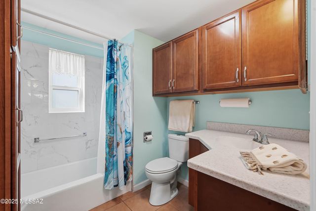 246 S Paseo Pena, Green Valley, AZ 85614