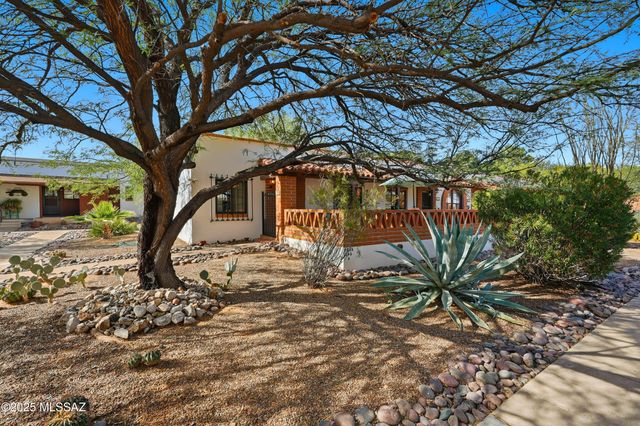 246 S Paseo Pena, Green Valley, AZ 85614