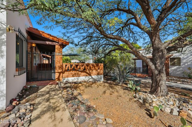 246 S Paseo Pena, Green Valley, AZ 85614