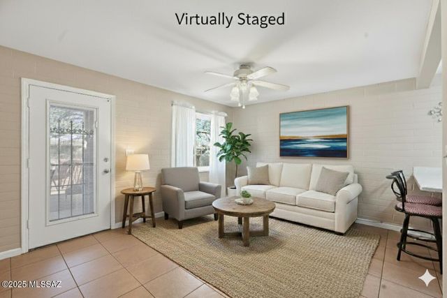 246 S Paseo Pena, Green Valley, AZ 85614