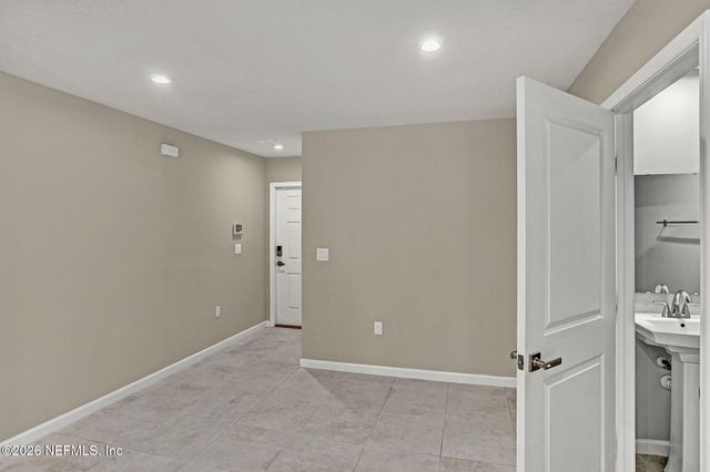 1640 KINSMAN Avenue, Jacksonville, FL 32221