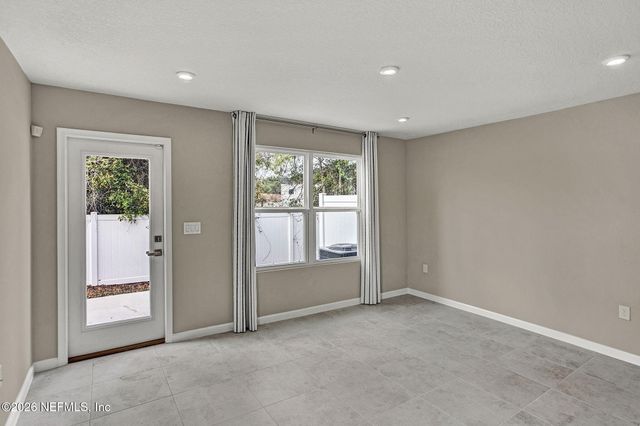 1640 KINSMAN Avenue, Jacksonville, FL 32221