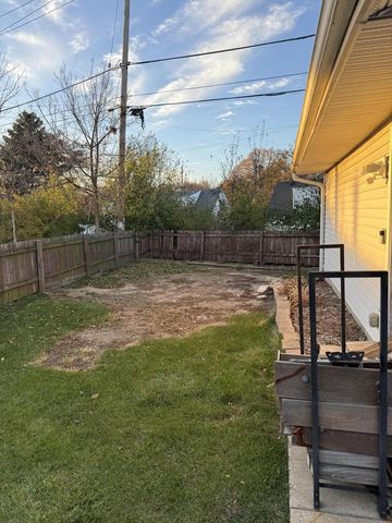 301 S 83rd STREET, Milwaukee, WI 53214