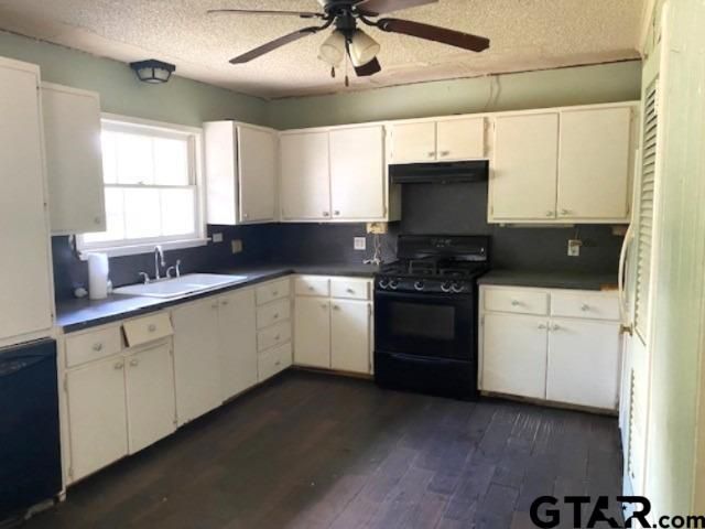 100 Thunderbird Drive, Athens, TX 75751