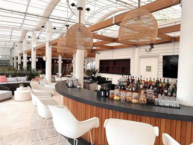 1000 S Pointe Dr 308, Miami Beach, FL 33139