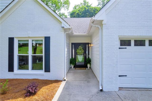 1525 Keystone Drive, Suwanee, GA 30024