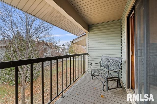 1120 TERRACE PARK Drive, Bettendorf, IA 52722