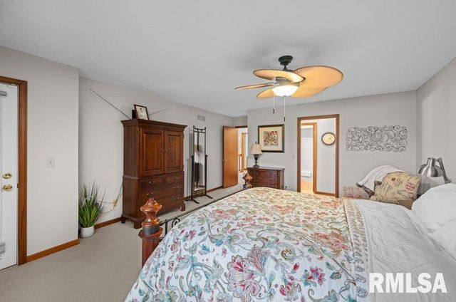 1120 TERRACE PARK Drive, Bettendorf, IA 52722