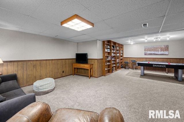 1120 TERRACE PARK Drive, Bettendorf, IA 52722