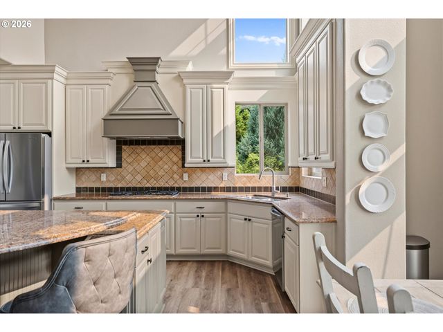 3603 Nw OREGON Ct, Camas, WA 98607