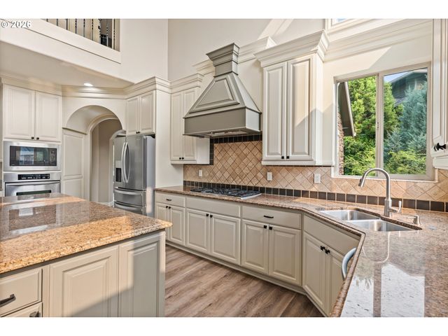 3603 Nw OREGON Ct, Camas, WA 98607