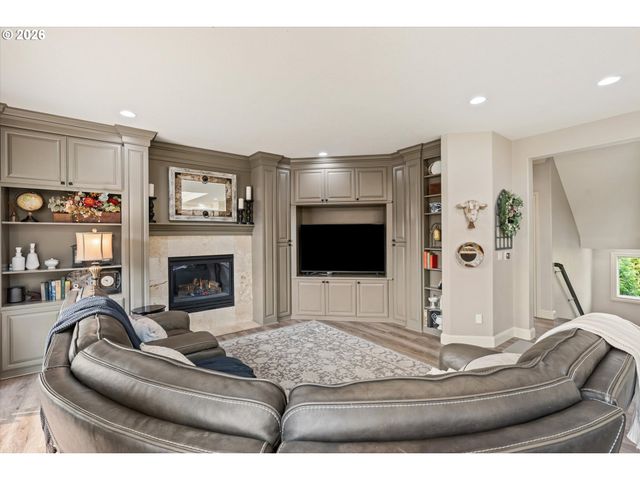 3603 Nw OREGON Ct, Camas, WA 98607