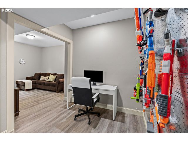 3603 Nw OREGON Ct, Camas, WA 98607