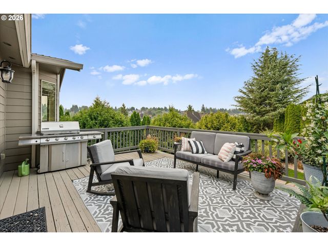 3603 Nw OREGON Ct, Camas, WA 98607