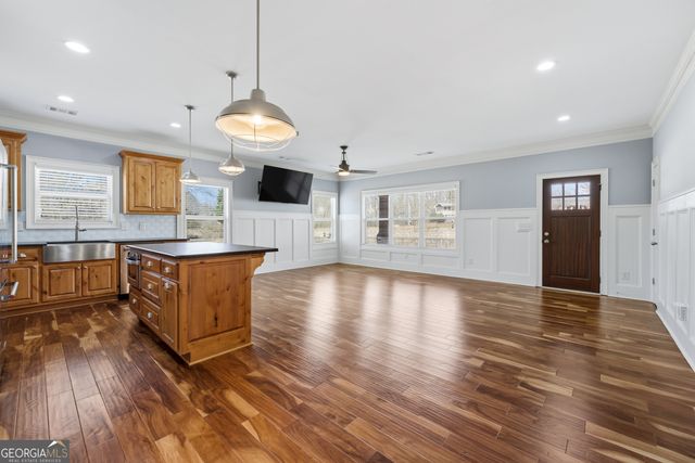 1460 Mineral Springs Road, Hoschton, GA 30548