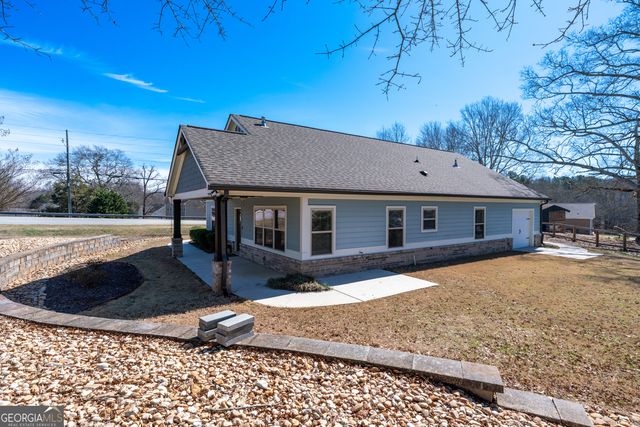 1460 Mineral Springs Road, Hoschton, GA 30548