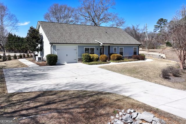 1460 Mineral Springs Road, Hoschton, GA 30548