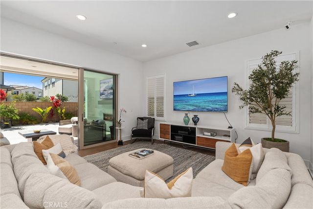 17311 Cobblestone Lane, Huntington Beach, CA 92649