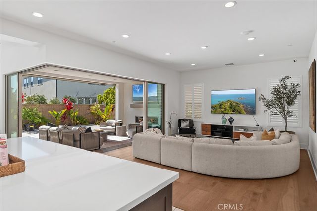 17311 Cobblestone Lane, Huntington Beach, CA 92649